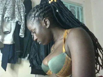 Bongacams Live Sex Cam of Slutybitch1