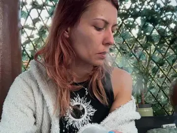 Bongacams Watch Live Sex Cams of karo131324