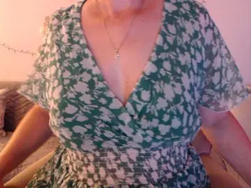 Bongacams Free Live Porn of goodSnowQueen