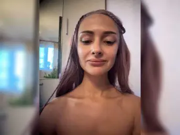 Bongacams Best live sex cam show of KiraWhite