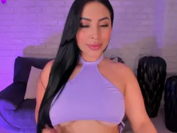 Bongacams Free Porn Cam of MiaRoberts1