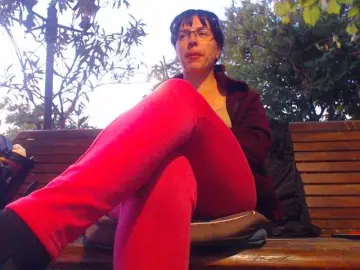 Bongacams Watch Live Sex Cams of AnnBigLabia