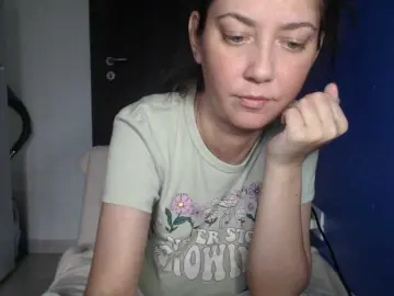 Bongacams Best live sex cam show of petitedanielle