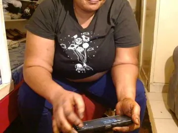 Bongacams Adult Webcam of Sexiemama