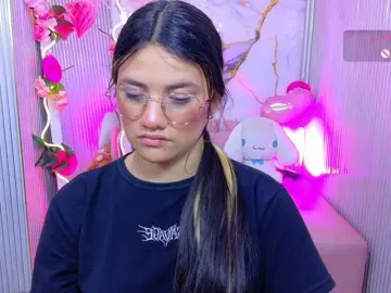 Bongacams Live Sex Cam of Chiara-tay