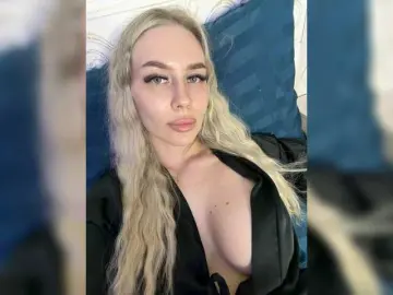 Bongacams Nude Webcam of Lovensesgirl
