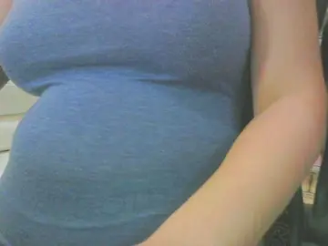 Bongacams Free Porn Cam of KeepmepregO
