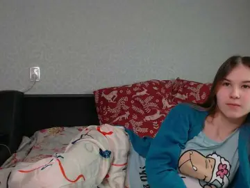 Bongacams Free Porn Cam of littleowlx