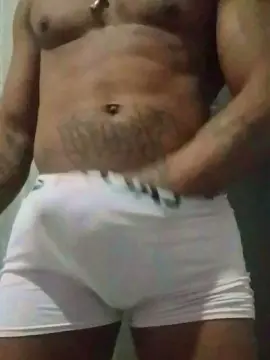 Cam4 Live Sex of Preto_quente00