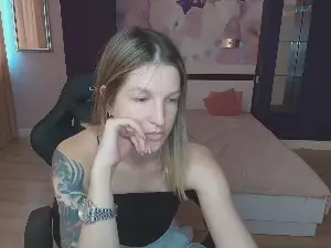 Cam4 Adult Video Chat of EmilyWalkeri