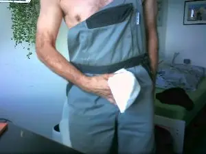 Cam4 Free Porn Cam of extremehotsexy