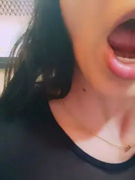 Cam4 Free Live Porn of Annymary