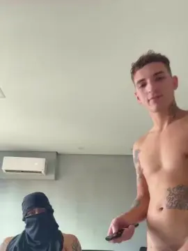 Cam4 Free Live Porn of pietrolutchero