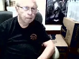 Cam4 Watch Live Sex Cams of UncleMike