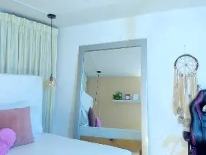 Cam4 Free Live Porn of Sophi_Lee__