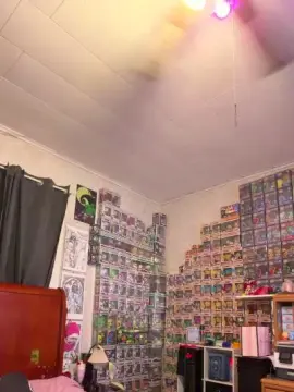Cam4 Free Live Porn of SaraLaw22