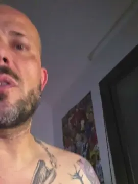 Cam4 Adult Video Chat of Bighandx