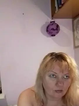 Cam4 Sex Cam of Lusi777