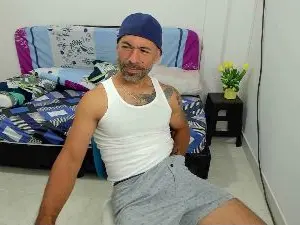 Cam4 Watch Live Sex Cams of jonas1605