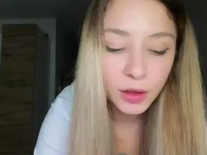 Cam4 Live Sex of ariemeel