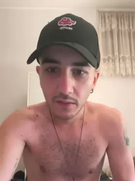 Cam4 Watch Live Sex Cams of Gufetto99