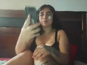 Cam4 Adult Video Chat of KreepyH0e_