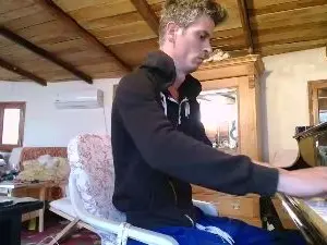 Cam4 Watch Live Sex Cams of PianoTobe