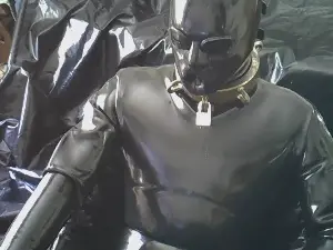 Cam4 Live Sex of latexslut1