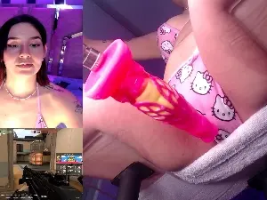 Cam4 Live Sex of NicoleFerrel