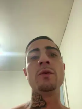 Cam4 Live Porn of Guimooca