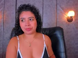 Cam4 Live Porn of thara24