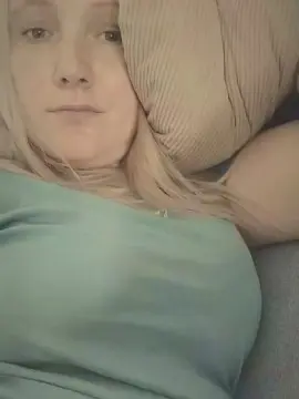 Cam4 Live Sex Cam of Melody1o