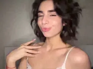 Cam4 Live Sex of TheolaHoesing