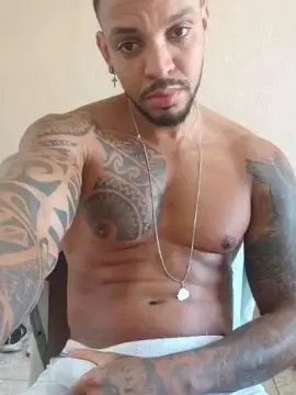 Cam4 Free Porn Cam of Divino198936