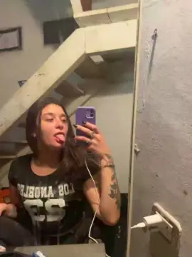 Cam4 Adult Webcam of Chinitax22