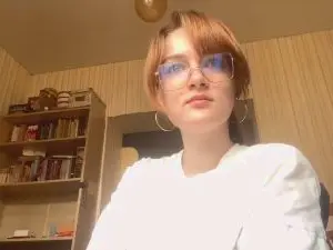 Cam4 Free Live Porn of TraciYarrow