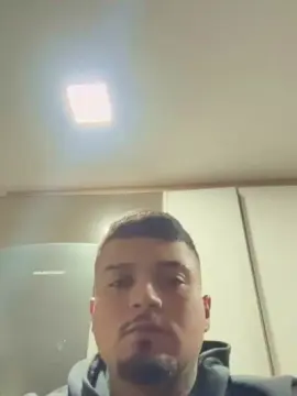 Cam4 Live Porn of Mrmalvadin