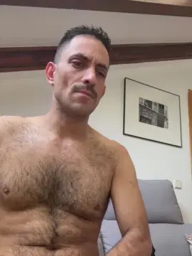 Cam4 Free Live Porn of rafabr91