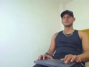 Cam4 Live Sex Cam of Chris_Dick99