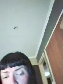 Cam4 Live Sex Cam of Wildrousse