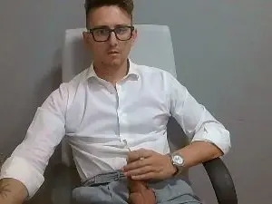 Cam4 Private Sex Chat of masterboss_