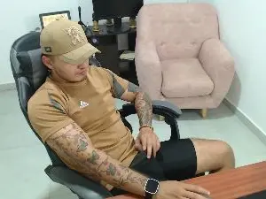 Cam4 Nude Webcam of Thiago_420_
