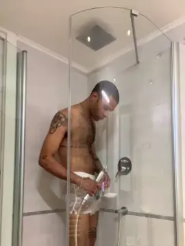 Cam4 Free Live Porn of BulgeFeet