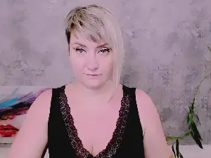 Cam4 Free Live Porn of Djullia