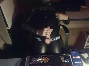 Cam4 Live Porn of Alistair666
