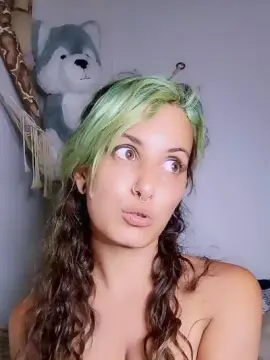 Cam4 Free Live Porn of theWitch696
