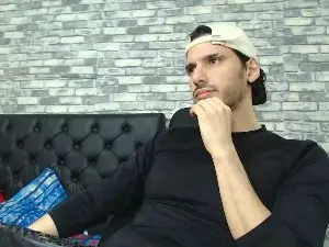 Cam4 Sex Cam of Tyler_dn
