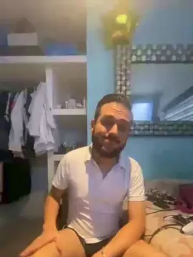 Cam4 Free Live Porn of Alexitho35