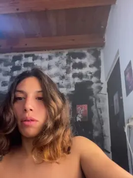 Cam4 Free Live Porn of JulietaBass
