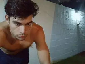 Cam4 Live Sex Cam of GringoDelicius
